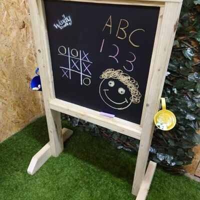 Outdoor Easel (Chalkboard)