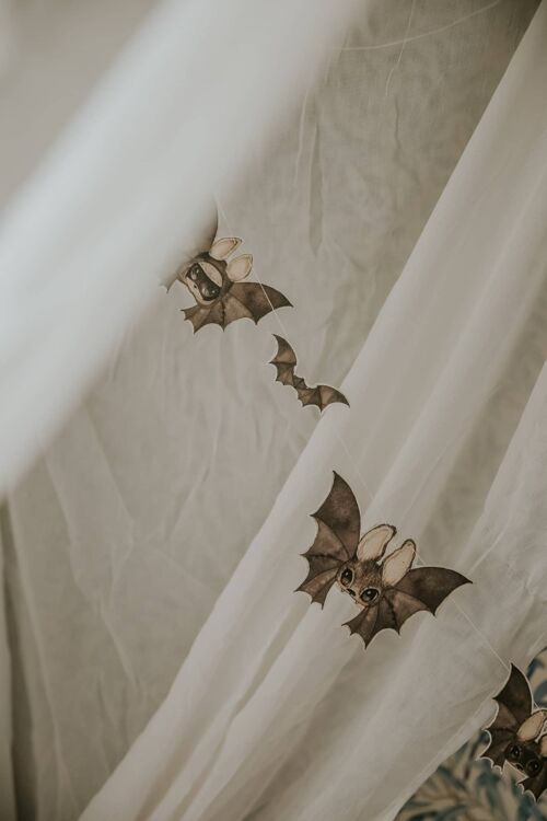 Paper Friends – The Bats