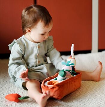 Early learning and handling toy: GABIN LAPIN's vegetable garden. 25 cm long, bell, rustling paper, Pouet ... 3