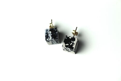 Cube earrings - splash b/w ,