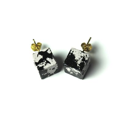 Cube earrings - splash w/b ,