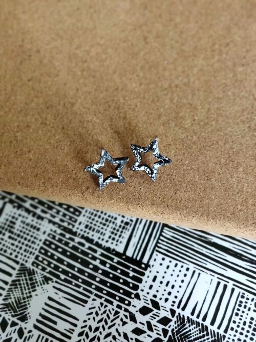 Outline star earrings ,