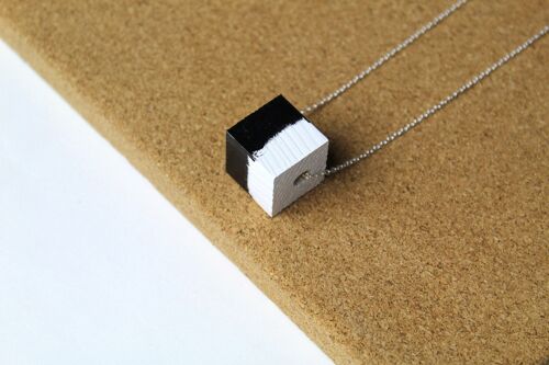 Small square necklace assorted - ombre ,