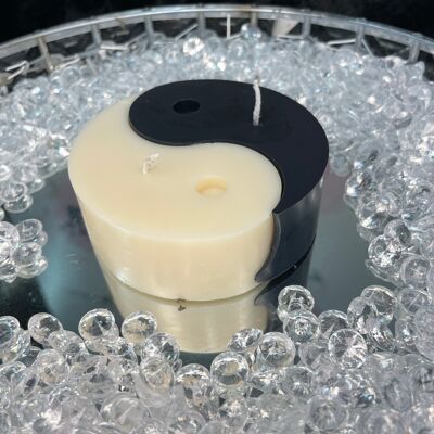 Ying&Yang Candle Alien