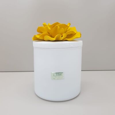 Round Box With Yellow Camelia-Container