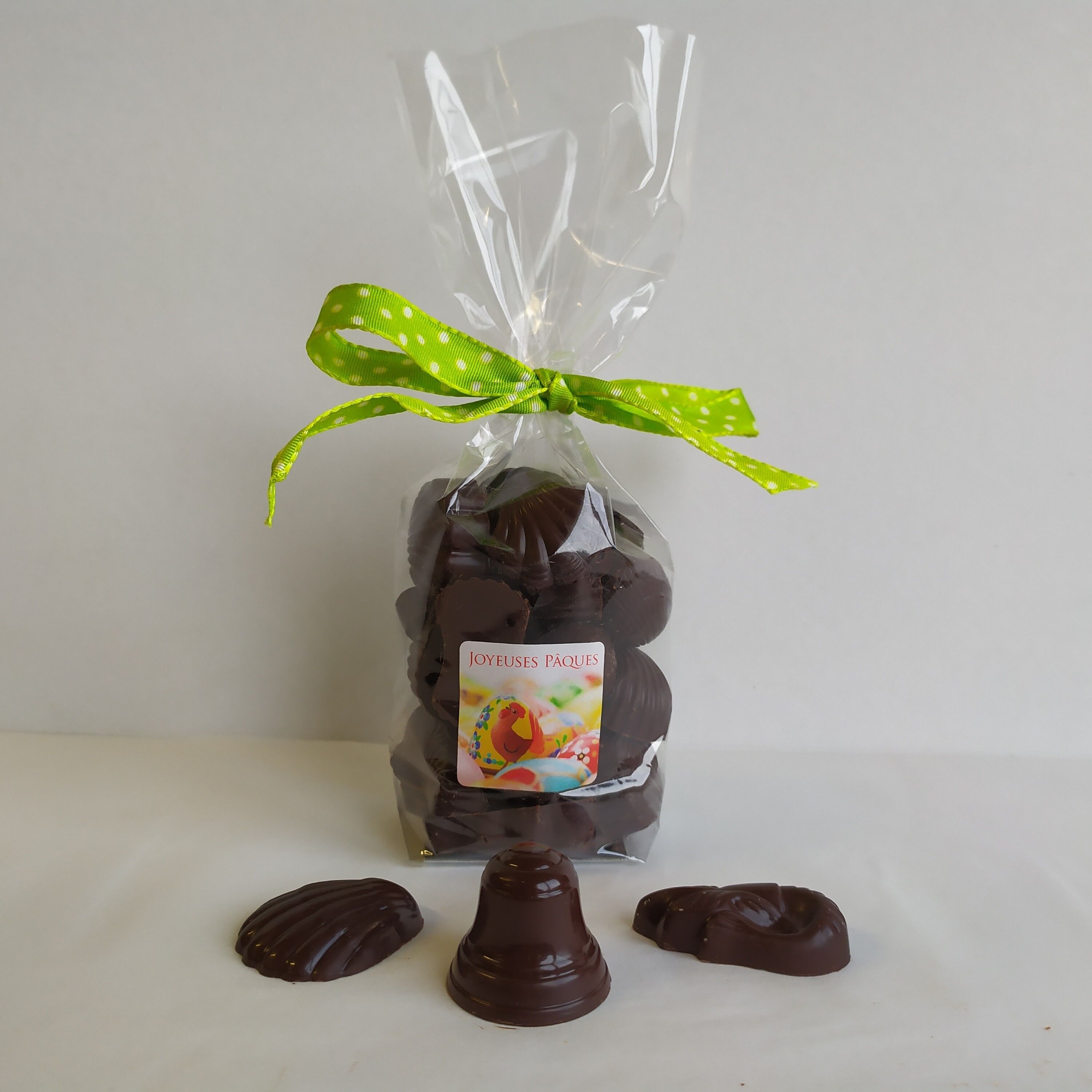 Petits Oeufs et sujets Pâques Bio Chocolat Noir fourrés praliné