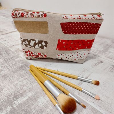 Shabby Chic Make Up Bag - Oh go on then, I'll have brushes!
