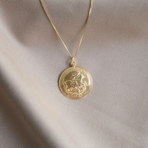 St George and the Dragon Gold Pendant & Necklace