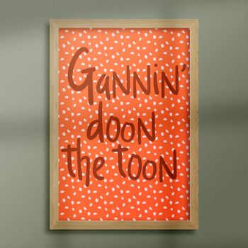 Impression de phrase Geordie : Gannin' doon the toon 6