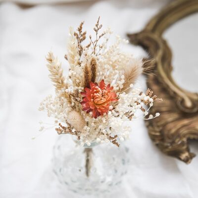 Set aus einer kleinen Kugelvase und ihrem Trockenblumenstrauß "Cashmere Collection" Nr. 12.