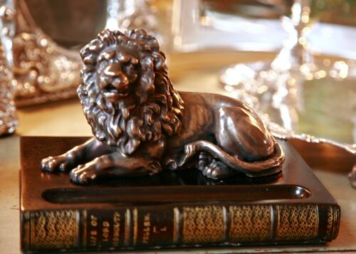 Book Pen Holder with Bronzed Lion TAN LEATHER