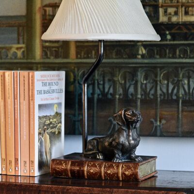 Lámpara Dachshundlamp sobre Libro sin pantalla TAN LEATHER