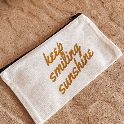 Segeltuchbeutel/Geldbörse/Federmäppchen/Reißverschlusstasche senffarbenes Vinyl „Keep Smiling Sunshine“.