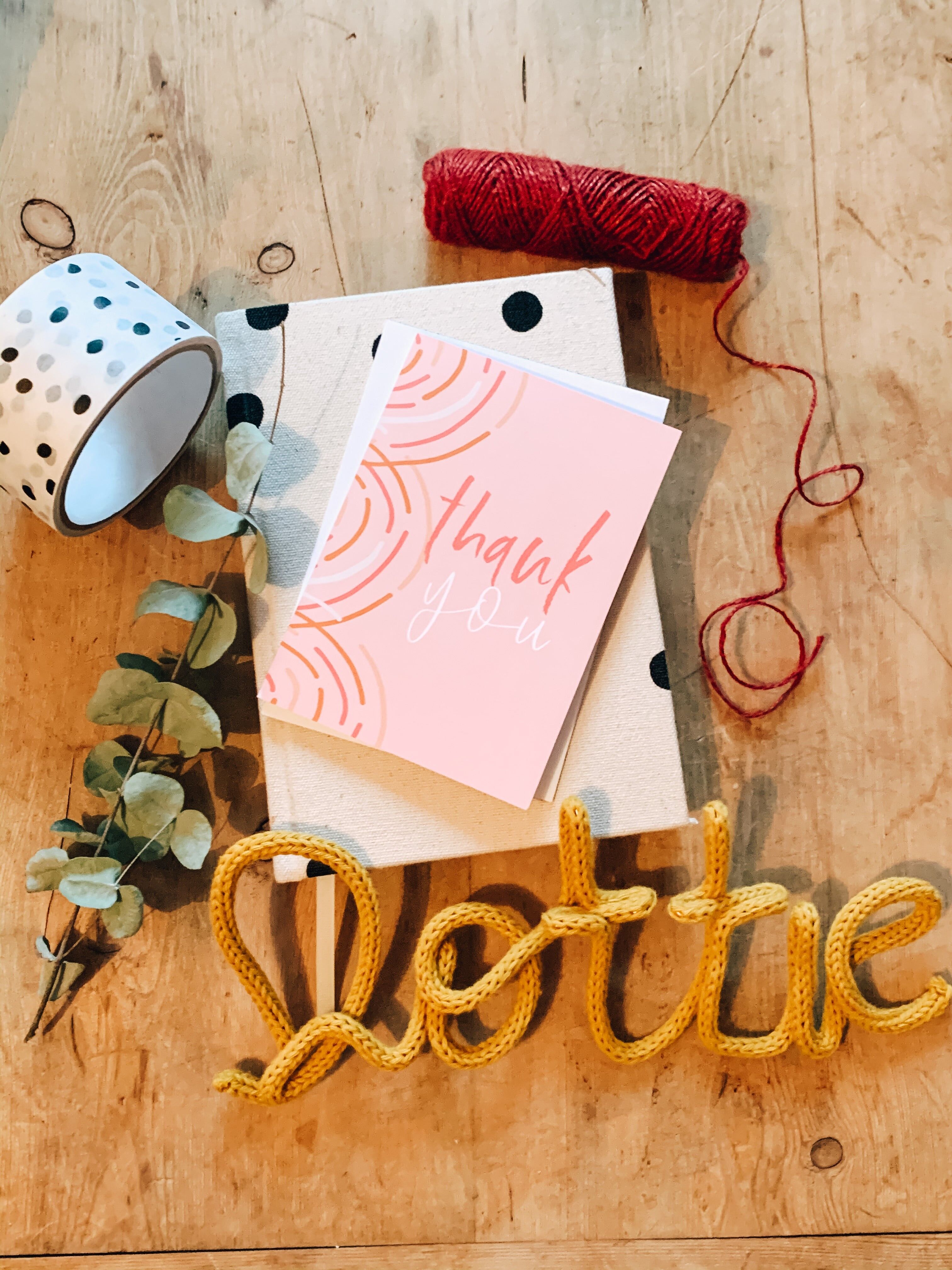 Biglietto di ringraziamento rosa A6 vuoto all'interno