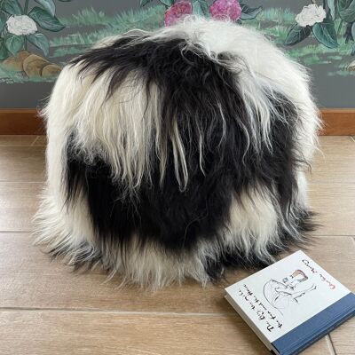 The Boule Icelandic Sheepskin Pouffe Long Fur - White Spotted Black