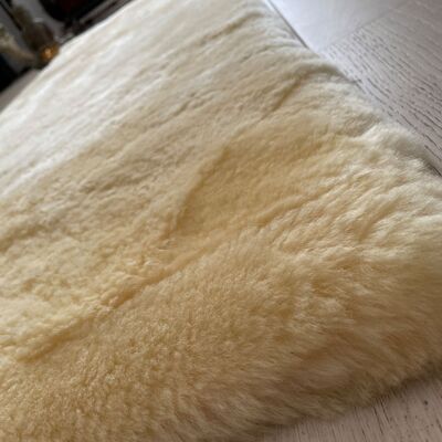 Sheepskin Yoga & Meditation Mat - 65cm x 180cm