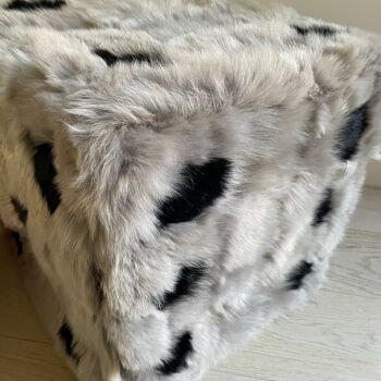 Furry Dice Pouf Toscana Shearling - Taupe 3