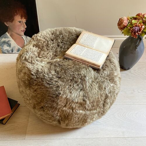 The Boule Icelandic Sheepskin Pouffe - Russet Shorn 50mm