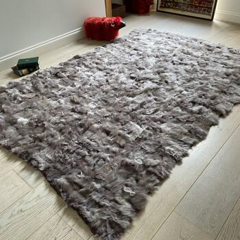 Plaid en peau lainée Toscana prune sombre | Tapis | Wildash Londres - 170cm x 240cm 7