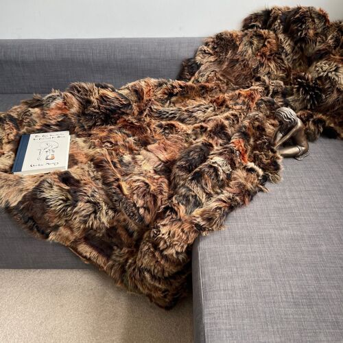 Rich Brown Toscana Shearling 110cm x 220cm | Luxury Sheepskin Throw | Bedside Rug