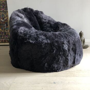 Fauteuil poire en peau de mouton Fauteuil poire islandais en peau de mouton graphite tondu, Gris peau de mouton - Géant 2