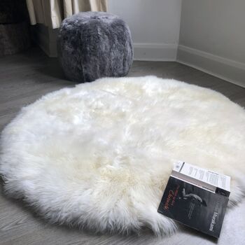 Tapis rond doux en peau de mouton britannique blanc crème ivoire TOUTES LES TAILLES DISPONIBLES - 110cm / 3.6 ft 4