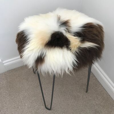 British Sheepskin Roundie Natural Spotted ::: Seat Cover 35cm