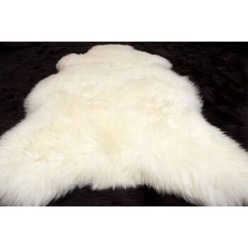 Luxueux tapis britannique en peau de mouton Cacher Ivoire Blanc Jeté moyen en peau de mouton 2