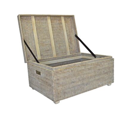 Marina wood reinforcements chest in aged white rattan