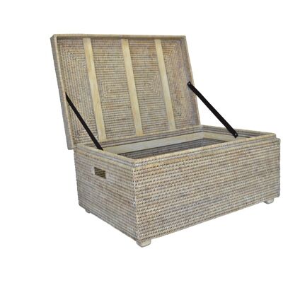 Marina wood reinforcements chest in aged white rattan