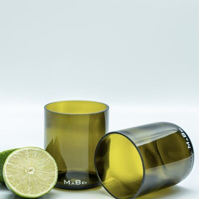 250ml Trinkglas aus der 0,7l Weinflasche in oliv