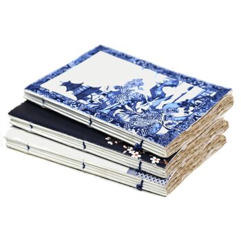 Carnet en papier parchemin Japon, motif sakura, pagode et vase, bleu, format A5 3