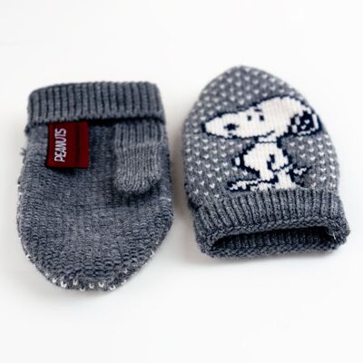 Snoopy mittens