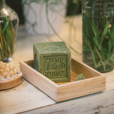 Traditional Marseille soap 100% olive oil. Without perfume or preservative. Cube 300g