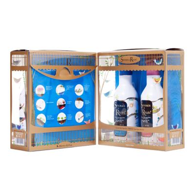 Coffret "SENSACIONES DEL MEDITERRANEO" avec 2 flacons aluminium de 250 ml avec EVOO, 1 de MEDIUM et 1 d'INTENSE. Aussi 1 Diptyque qui raconte l'histoire, 1 Quadriptyque qui expose les PAIRINGS.