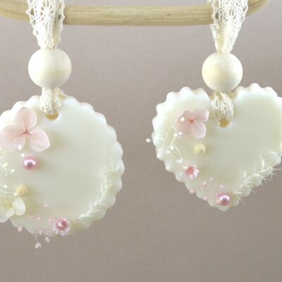 Vanilla-scented rose suspension duo