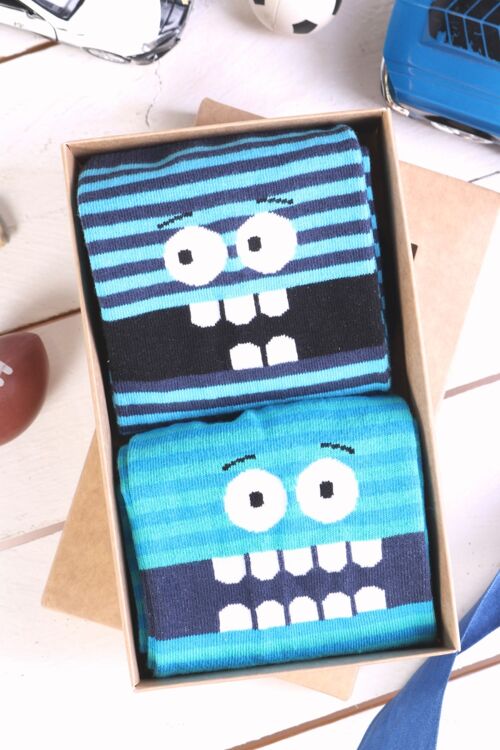 HEY YOU gift box with 2 pairs of striped socks 9-11