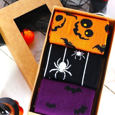 Halloween gift box with FLYING BAT 3 pairs of socks 9-11