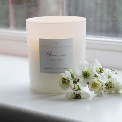 Luxury Essential Oil Candle - Blossom - Medium (185g)