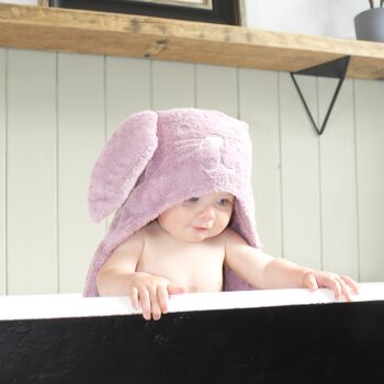 Serviette de bain bébé à capuche lapin rose 2