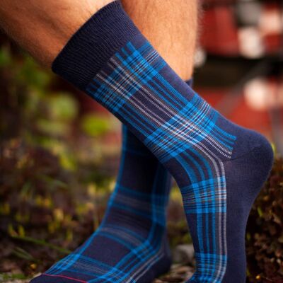 CARL men's socks with blue stripes 7-11