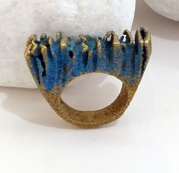 Bague au design contemporain 1