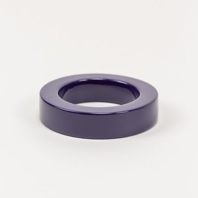 Large bracelet with straight edges, purple lacquered