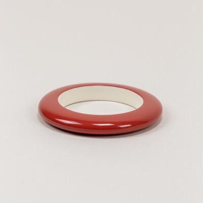 Round and thin bracelet in ivory and brick lacquer