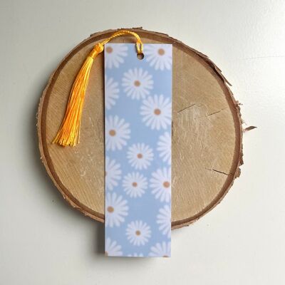 Blurry daisies - bookmark with tassel