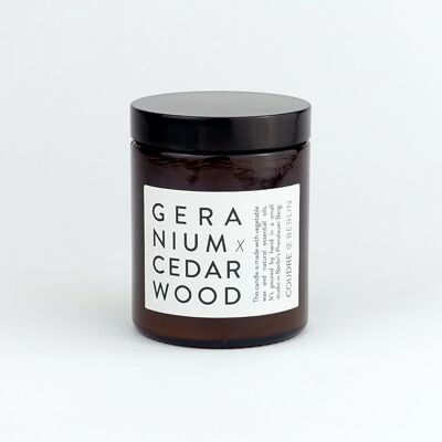 géranium x bois de cèdre / bougie parfumée ESSENTIALS