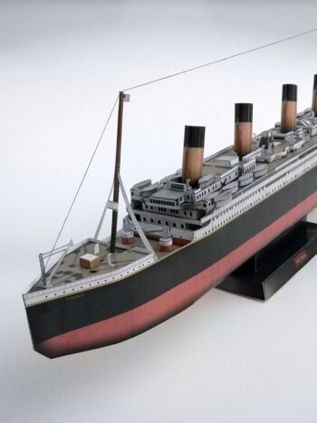Papier découpé RMS TITANIC - Maquette découpée - Set pour assembler le vaisseau à l'échelle 1:400 - Livret à assembler 5