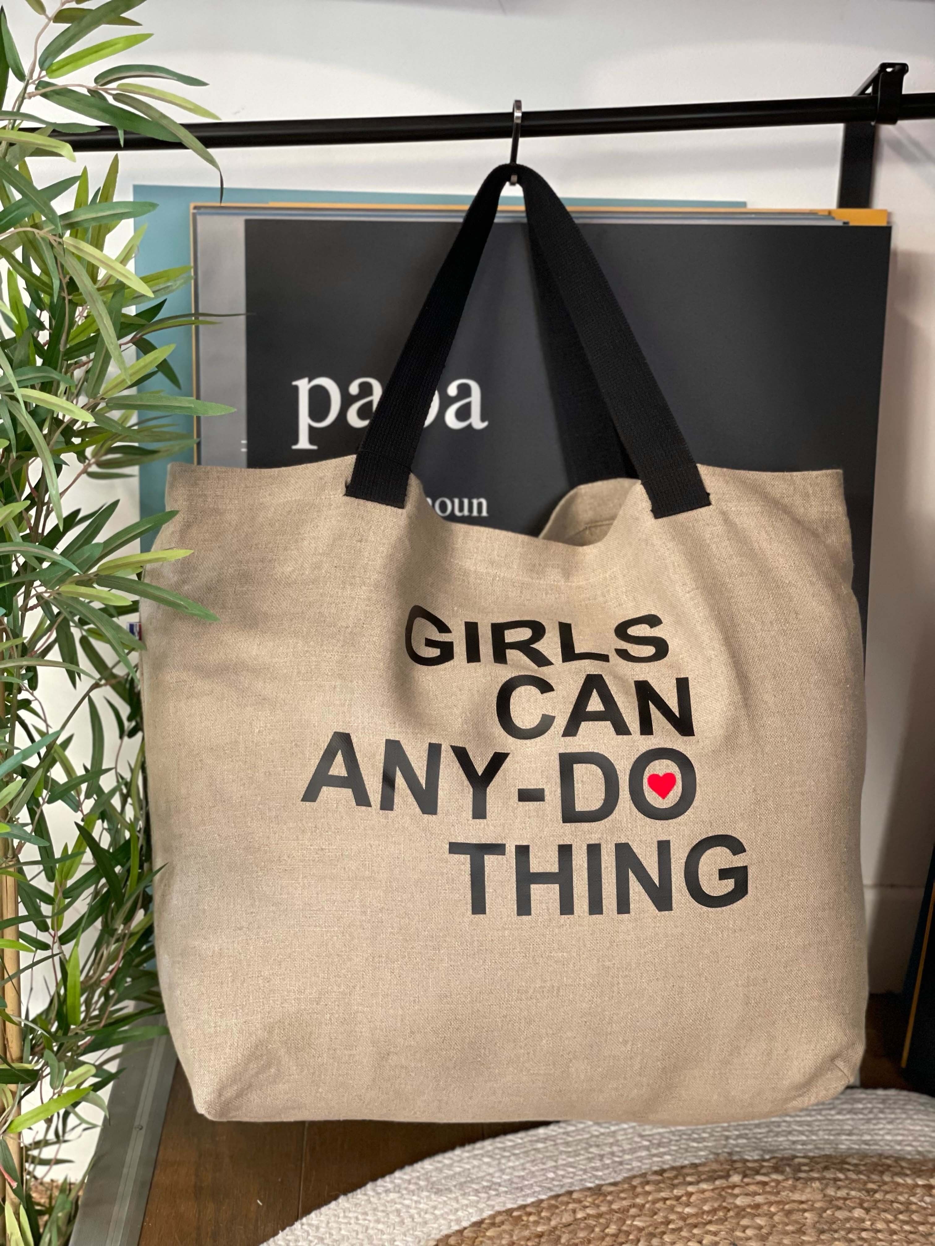 Borsa tote grande "Le ragazze possono fare qualsiasi cosa".