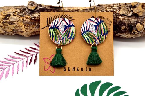Boucles d'oreilles en bois et papier résiné motif tropical feuille de palmiers