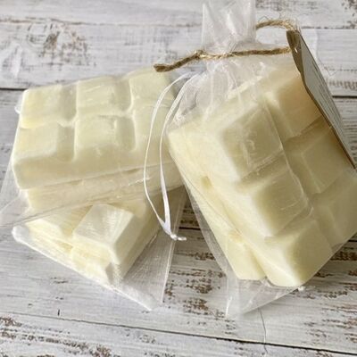 L&R Soy Wax Melts - English pear and freesia